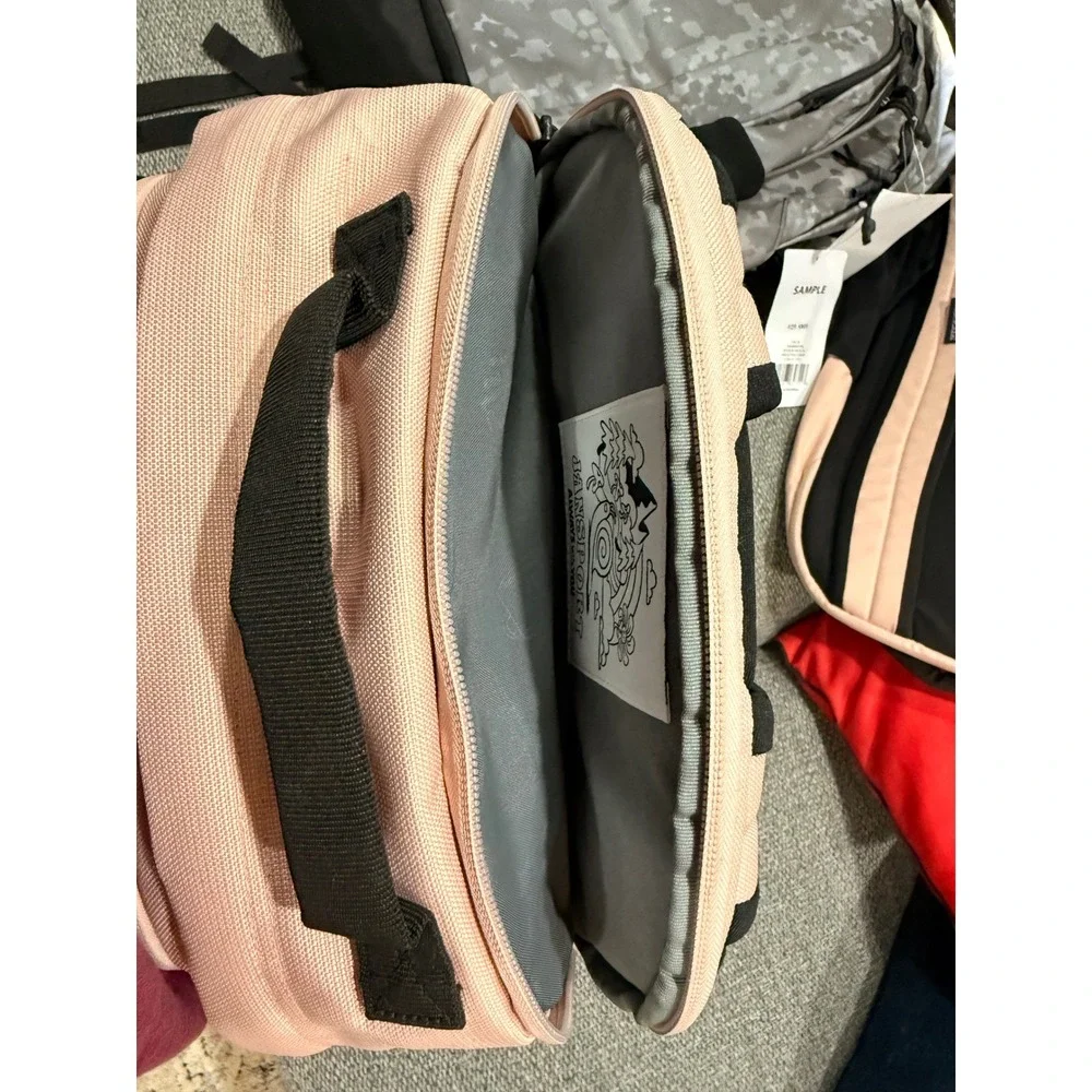 JanSport Journey Pack Misty Rose 28L Backpack JS0A7ZO17N8 Pink Black